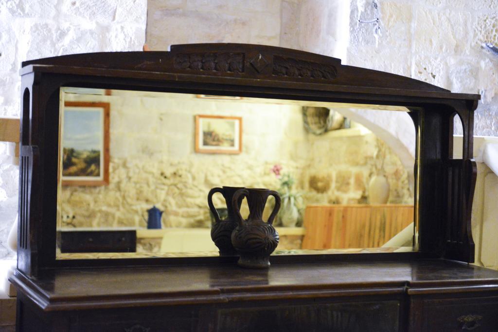 GħarbMill House别墅 外观 照片