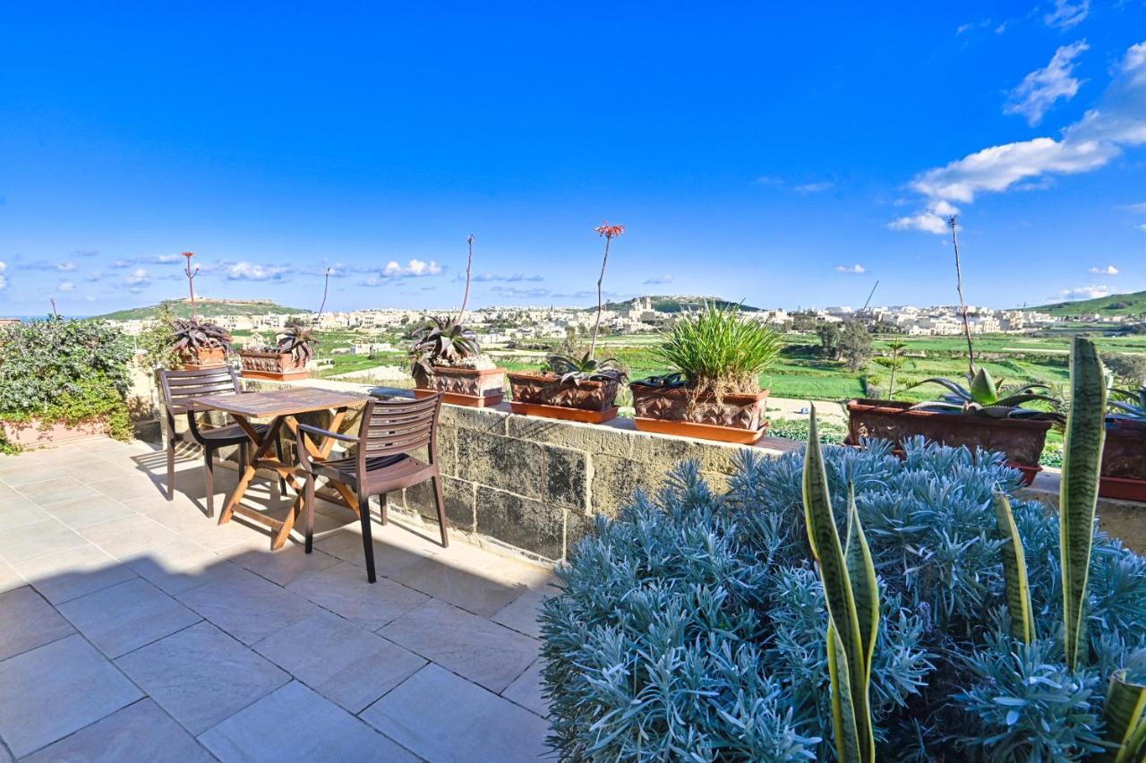 GħarbMill House别墅 外观 照片
