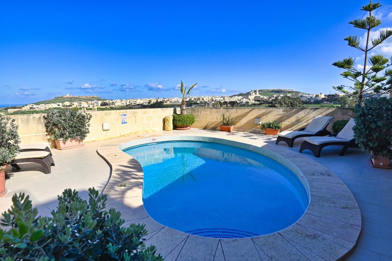 GħarbMill House别墅 外观 照片