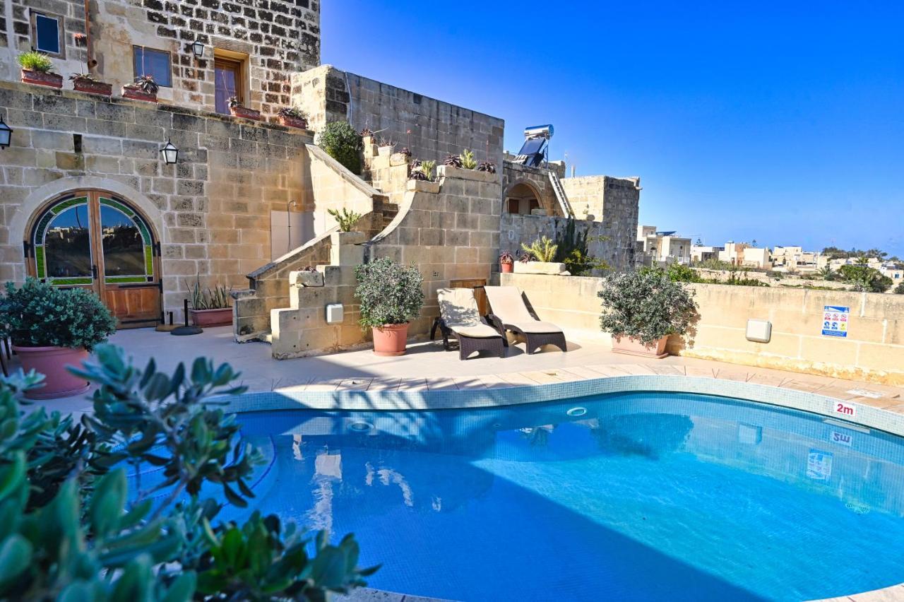 GħarbMill House别墅 外观 照片