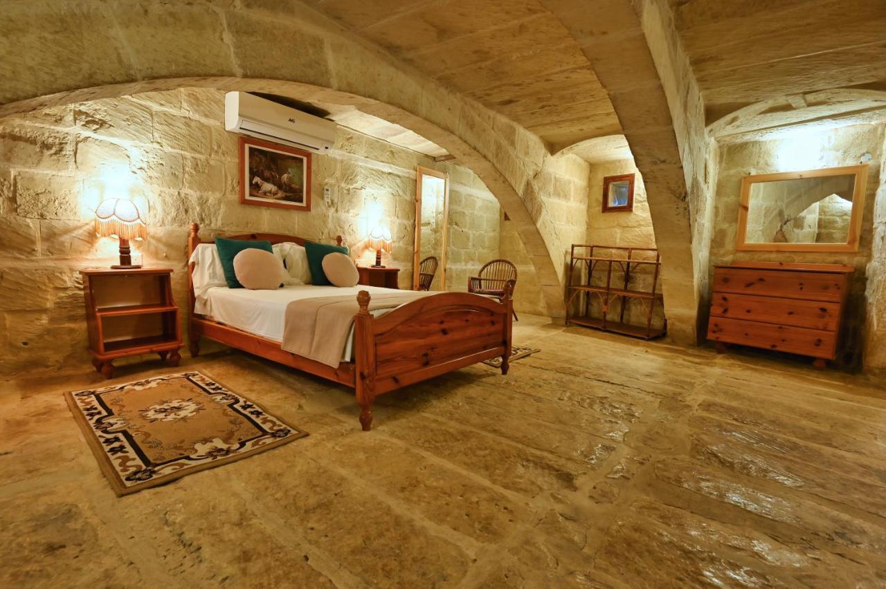 GħarbMill House别墅 外观 照片