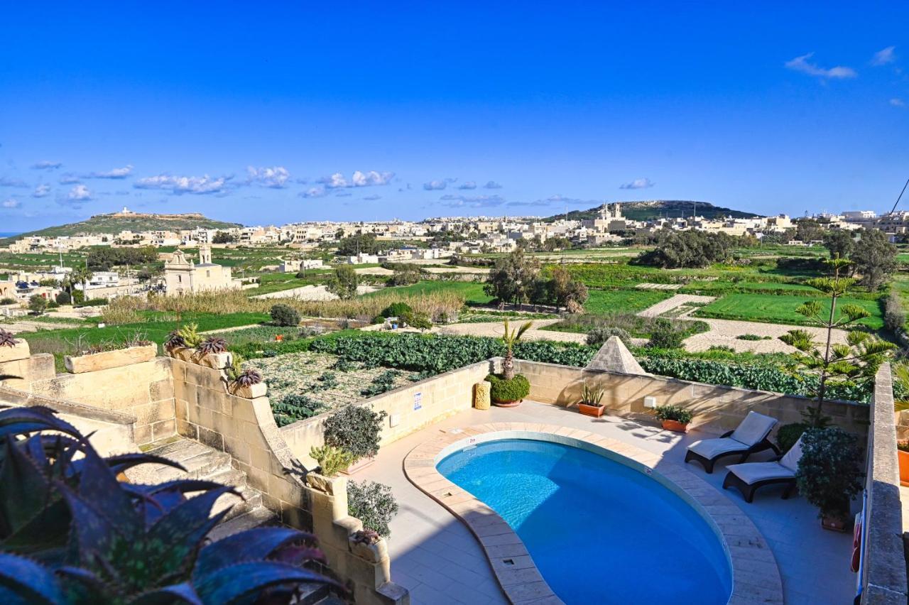 GħarbMill House别墅 外观 照片
