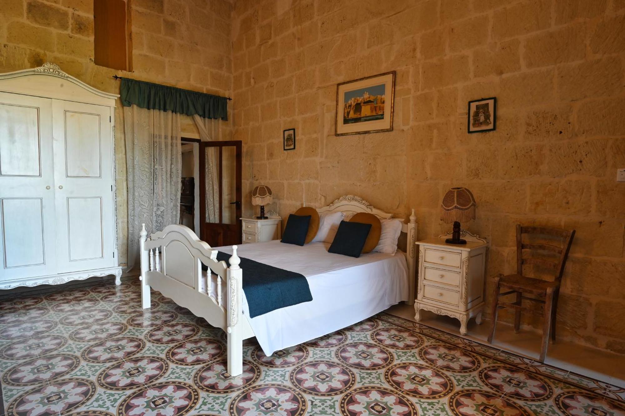 GħarbMill House别墅 外观 照片
